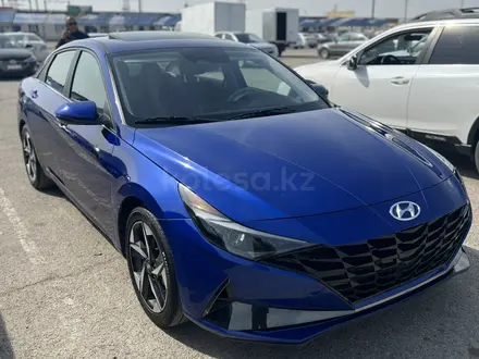 Hyundai Elantra 2021 года за 7 500 000 тг. в Актау