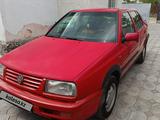 Volkswagen Vento 1995 года за 1 300 000 тг. в Алматы