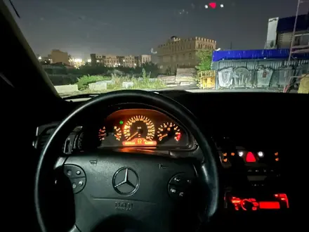 Mercedes-Benz E 320 1996 года за 2 700 000 тг. в Астана – фото 12