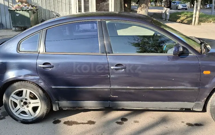 Volkswagen Passat 1997 годаүшін1 300 000 тг. в Алматы