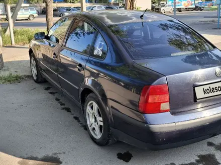 Volkswagen Passat 1997 года за 1 300 000 тг. в Алматы – фото 4