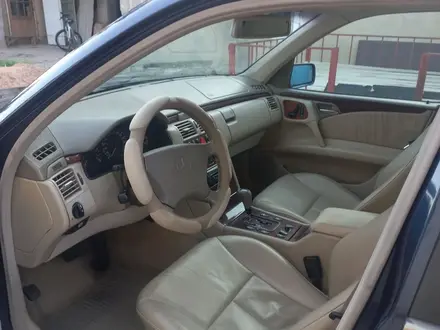 Mercedes-Benz E 280 1999 года за 6 500 000 тг. в Шымкент – фото 9