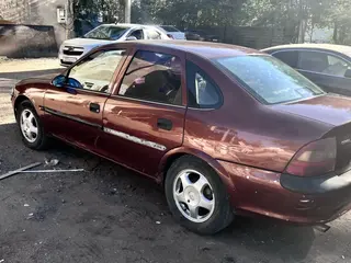 Opel Vectra, 1998