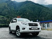 Toyota Land Cruiser Prado 2012 года за 12 800 000 тг. в Атырау