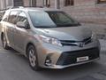 Toyota Sienna 2015 годаүшін6 300 000 тг. в Кызылорда