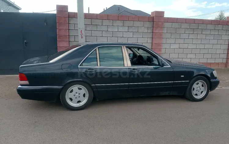 Mercedes-Benz S 320 1996 года за 3 800 000 тг. в Астана