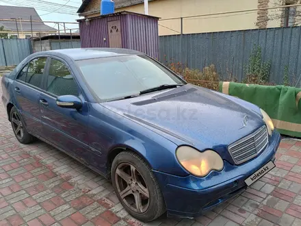 Mercedes-Benz C 180 2002 года за 1 999 000 тг. в Алматы – фото 3