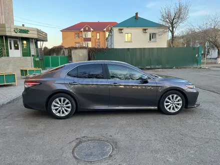 Toyota Camry 2020 годаүшін10 500 000 тг. в Уральск – фото 16