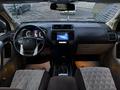 Toyota Land Cruiser Prado 2013 года за 23 500 000 тг. в Актобе – фото 18