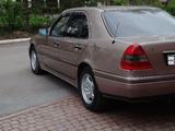 Mercedes-Benz C 180 1994 года за 2 000 000 тг. в Караганда – фото 4