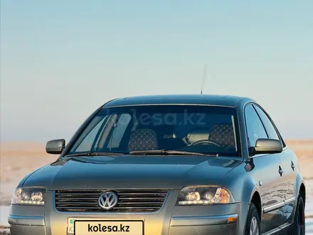 Volkswagen Passat 2002 года за 3 500 000 тг. в Атырау – фото 2
