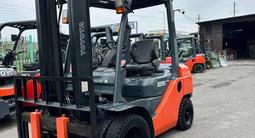 Toyota  Газовые и газ-бензиновые 2017 года за 6 000 000 тг. в Шымкент