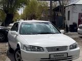 Toyota Camry 1999 года за 3 600 000 тг. в Кызылорда – фото 2