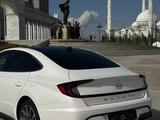 Hyundai Sonata 2020 года за 12 600 000 тг. в Астана – фото 3