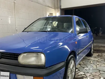 Volkswagen Golf 1993 года за 1 700 000 тг. в Астана – фото 3