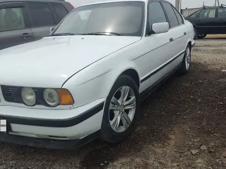 BMW 525 1992 года за 1 250 000 тг. в Турара Рыскулова – фото 2