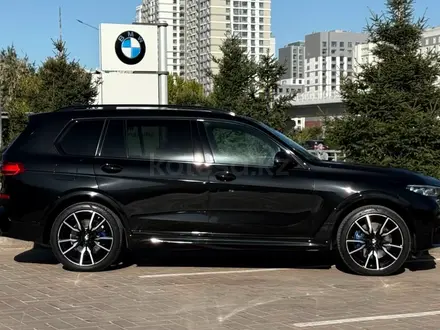 BMW X7 XDrive 40i 2021 года за 40 950 000 тг. в Астана – фото 4