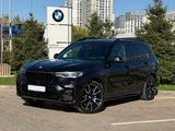 BMW X7 XDrive 40i 2021 года за 40 950 000 тг. в Астана