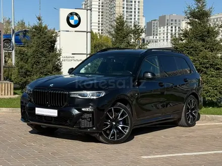 BMW X7 XDrive 40i 2021 года за 40 950 000 тг. в Астана