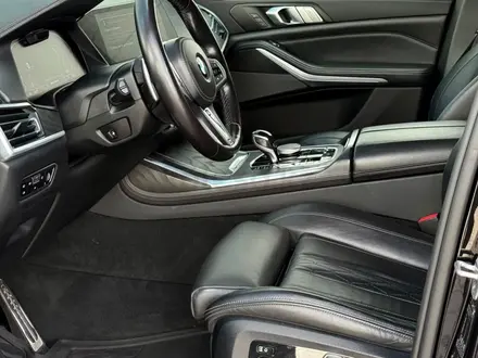 BMW X7 XDrive 40i 2021 года за 40 950 000 тг. в Астана – фото 10