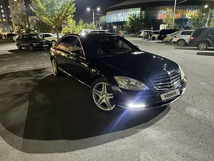 Mercedes-Benz S 550 2007 года за 6 700 000 тг. в Алматы – фото 3