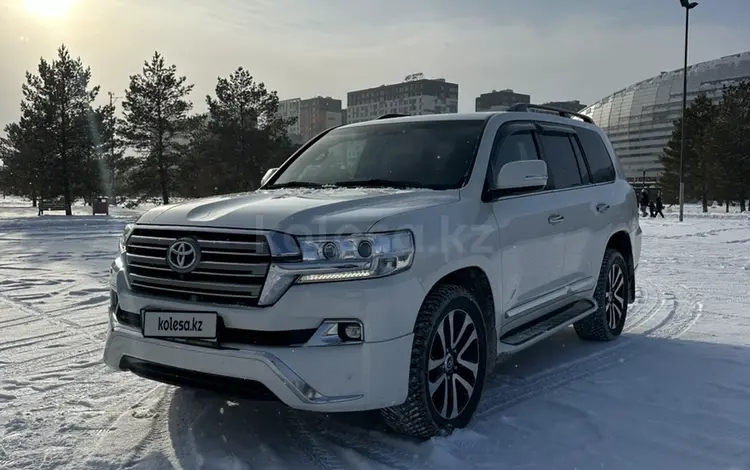 Toyota Land Cruiser 2017 года за 33 500 000 тг. в Астана