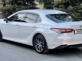 Toyota Camry 2021 годаүшін20 500 000 тг. в Шымкент – фото 3