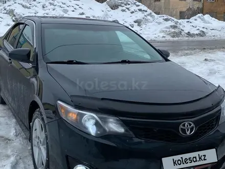 Toyota Camry 2013 года за 8 900 000 тг. в Усть-Каменогорск – фото 2