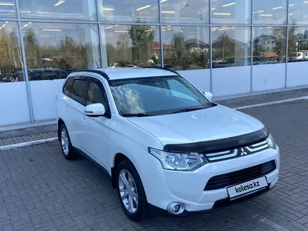 Mitsubishi Outlander 2013 года за 9 500 000 тг. в Астана – фото 2