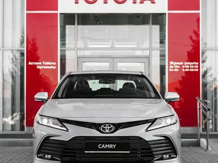 Toyota Camry 2023 года за 19 900 000 тг. в Астана