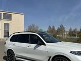 BMW X7 2021 года за 57 500 000 тг. в Уральск – фото 2