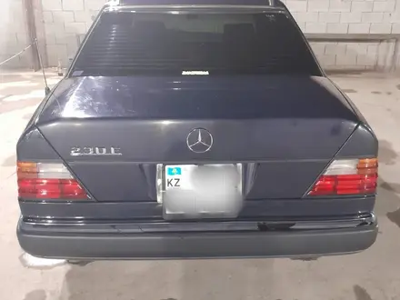 Mercedes-Benz E 230 1992 года за 3 500 000 тг. в Алматы – фото 15