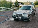 Mercedes-Benz E 220 1993 годаүшін1 550 000 тг. в Караганда