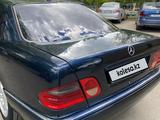 Mercedes-Benz E 280 1998 годаүшін3 100 000 тг. в Актобе – фото 2