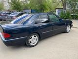 Mercedes-Benz E 280 1998 годаүшін3 100 000 тг. в Актобе – фото 3