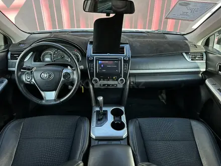 Toyota Camry 2013 года за 8 700 000 тг. в Атырау – фото 8