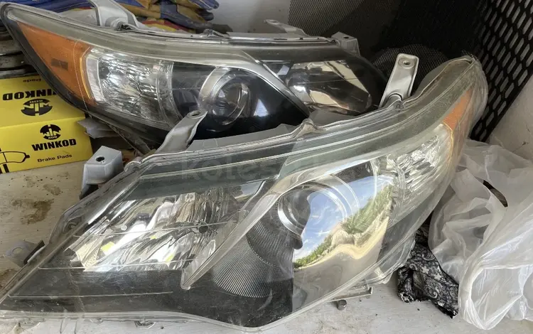 Оригинальные фары Camry 50 SE за 150 000 тг. в Жанаозен