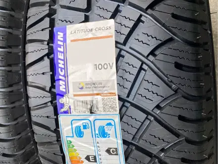 285-65-17 Michelin Latitude Cross за 125 000 тг. в Алматы