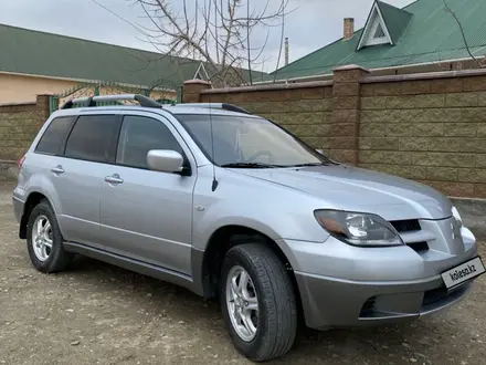 Mitsubishi Outlander 2004 года за 5 000 000 тг. в Жанакорган – фото 2