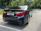 Toyota Camry 2011 года за 9 500 000 тг. в Алматы – фото 2