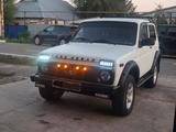ВАЗ (Lada) Lada 2121 2012 года за 2 400 000 тг. в Уральск – фото 2