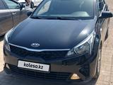 Kia Rio 2021 года за 8 668 028 тг. в Астана