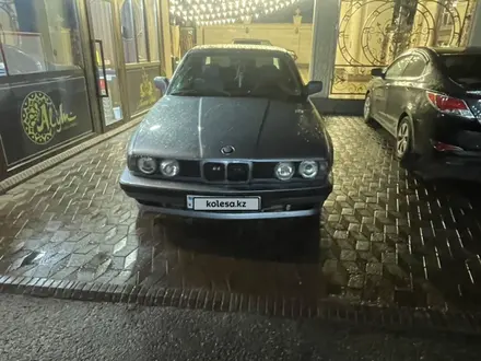 BMW 520 1989 года за 1 300 000 тг. в Усть-Каменогорск – фото 4