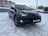 Toyota RAV4 2016 года за 12 200 000 тг. в Актобе – фото 3