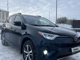 Toyota RAV4 2016 года за 11 500 000 тг. в Актобе – фото 5