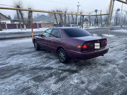 Toyota Camry 1998 года за 3 250 000 тг. в Алматы