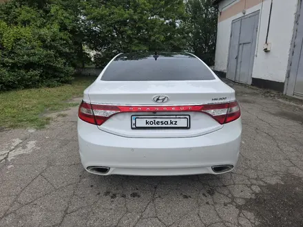 Hyundai Grandeur 2013 года за 8 000 000 тг. в Тараз – фото 6