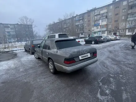 Mercedes-Benz E 200 1990 года за 1 450 000 тг. в Караганда