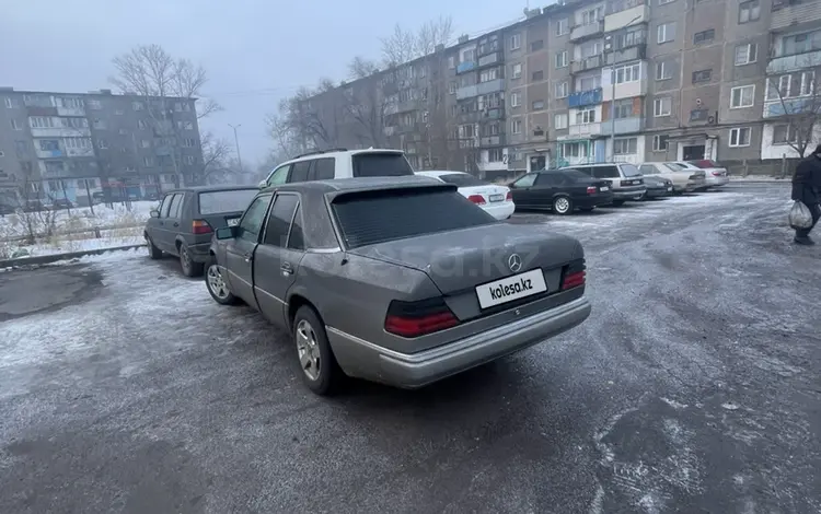 Mercedes-Benz E 200 1990 года за 1 450 000 тг. в Караганда