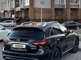 Infiniti QX70 2014 годаүшін10 500 000 тг. в Актобе – фото 2